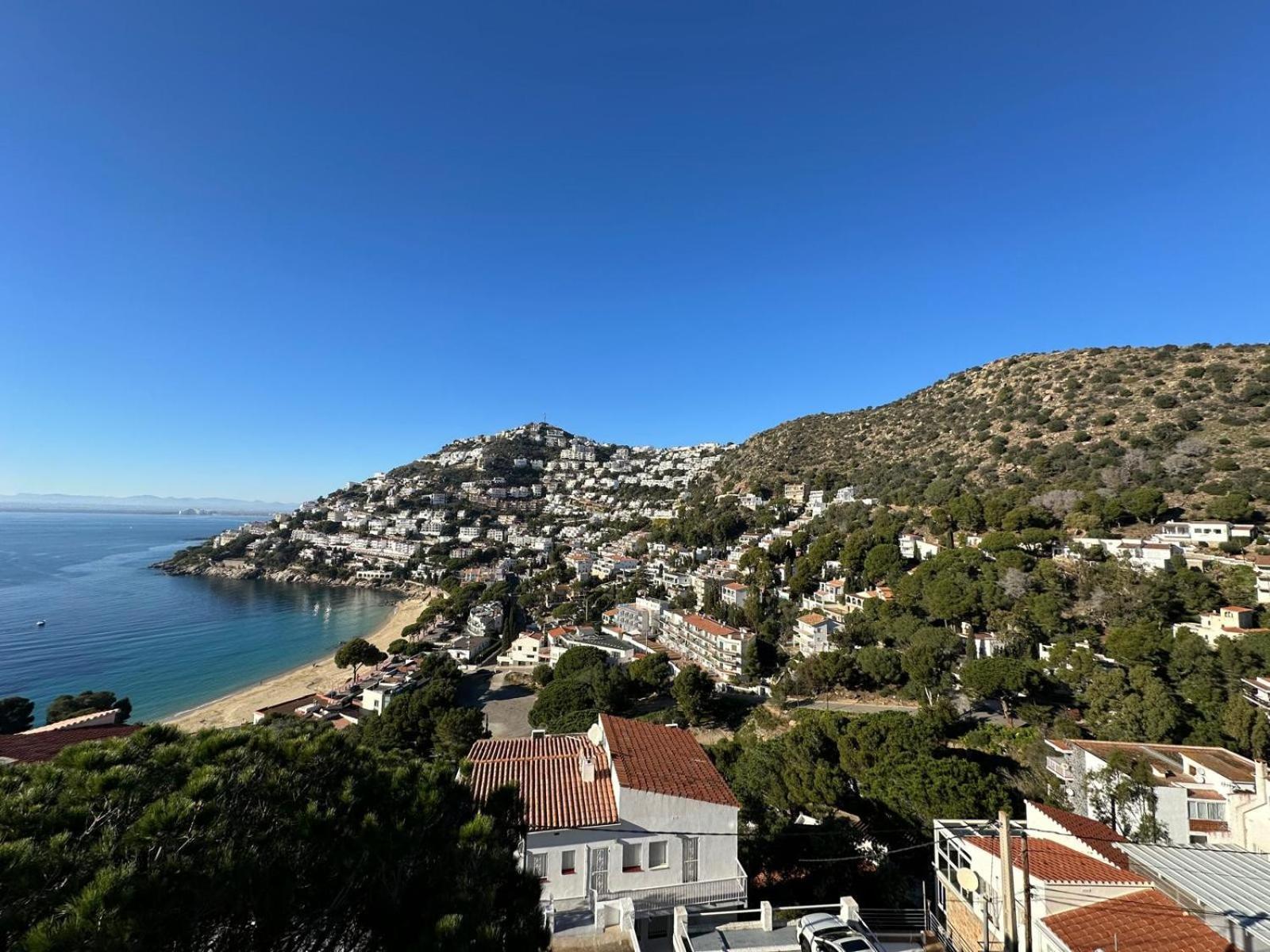 Holiday home Eden Roc Av-22